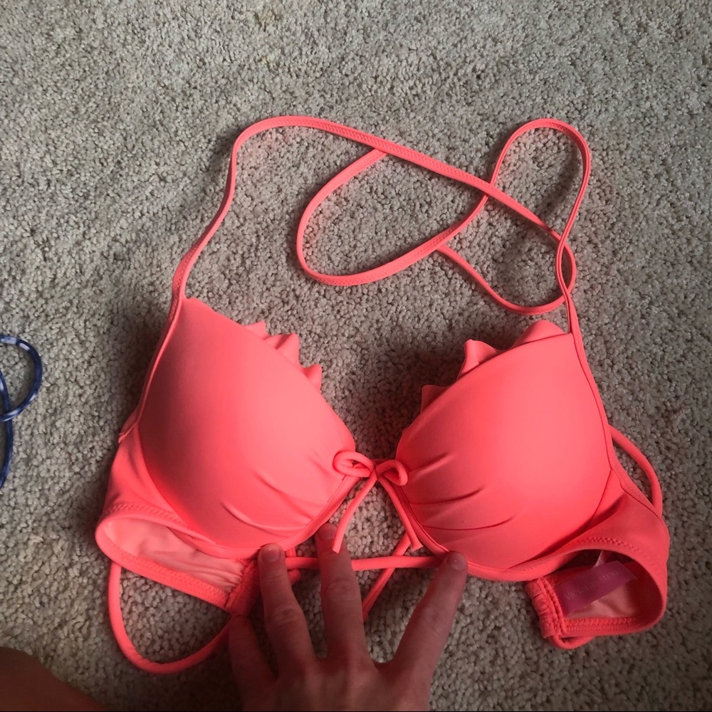 Never worn Victoria’s Secret swim top